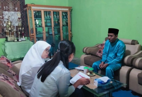 Kamad Mtsn 5 Rokan Hulu Yusrial, S.Ag., M.Pd.I, memberikan bimbingan kepada peserta Latihan Dasar