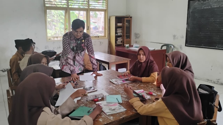 MTsN 5 Rokan Hulu Jalankan Program Menulis